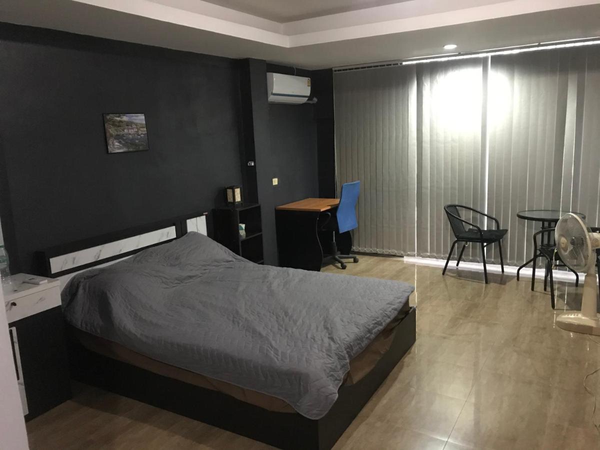 Old Town Hotel Bãi biển Jomtien Ngoại thất bức ảnh