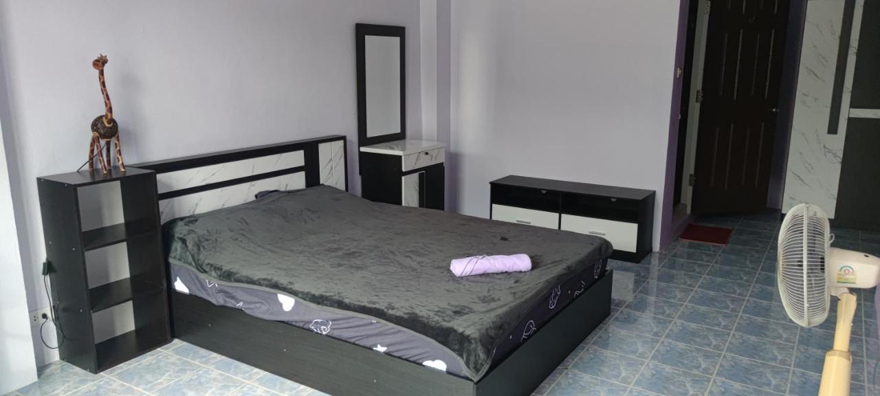 Old Town Hotel Bãi biển Jomtien Ngoại thất bức ảnh